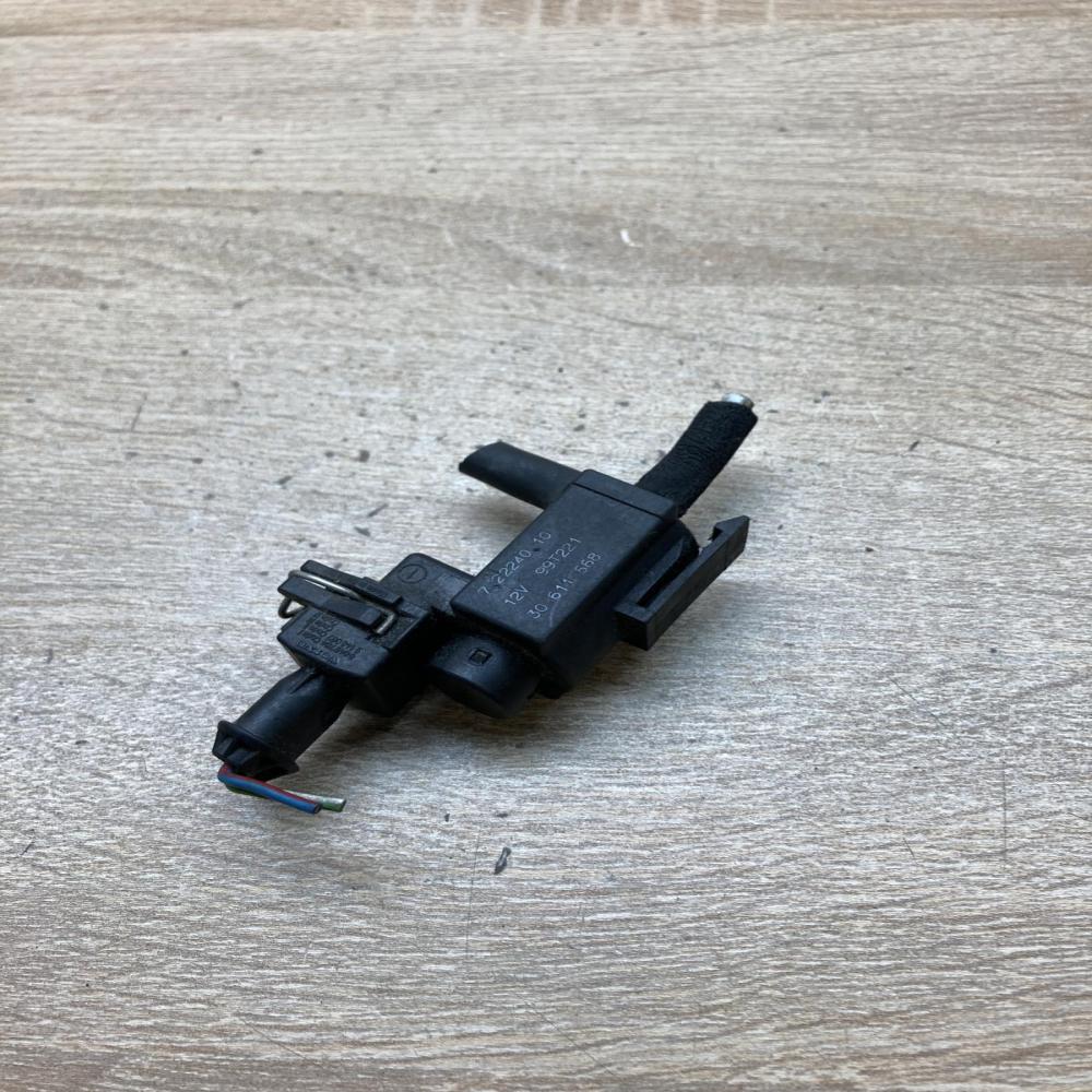 30611668   Vacuum valve Volvo S60
