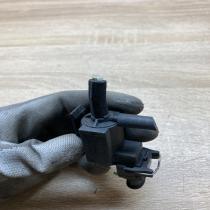 30611668   Vacuum valve Volvo S60