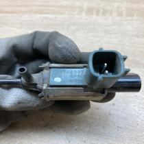 K5T46593   Vacuum valve Mazda 6
