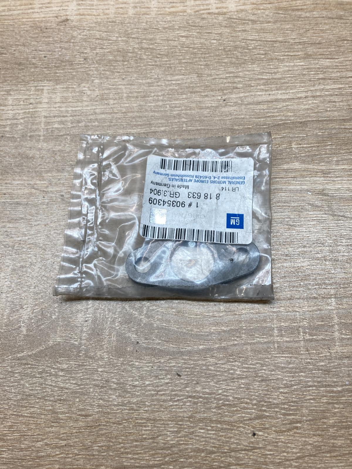 90354309 818633  Other exhaust manifold parts Opel Astra H