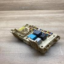 82641 05020 A 8264105020A  Fuse module Toyota Avensis T250