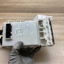 82730 05170 C 8273005170C  Fuse module Toyota Avensis T270