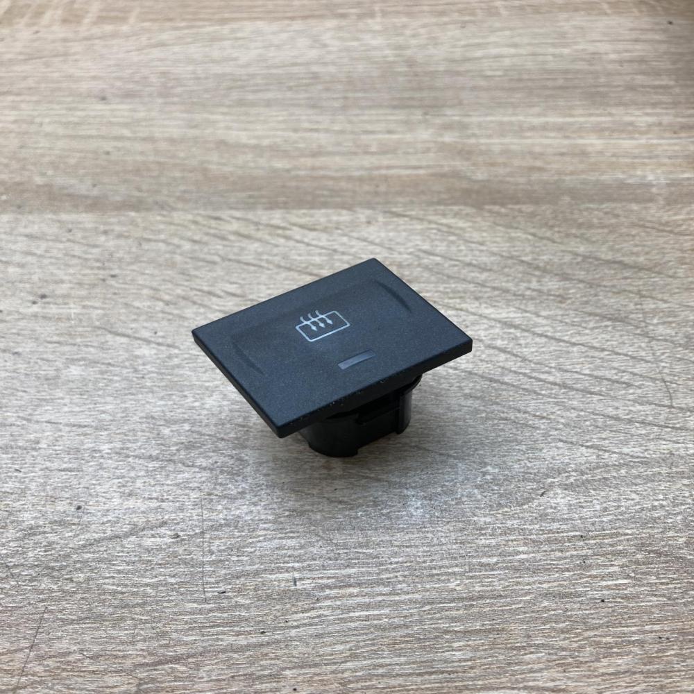 3M5T 18C621 AD 3M5T18C621AD  Windscreen/window heater switch Ford Focus