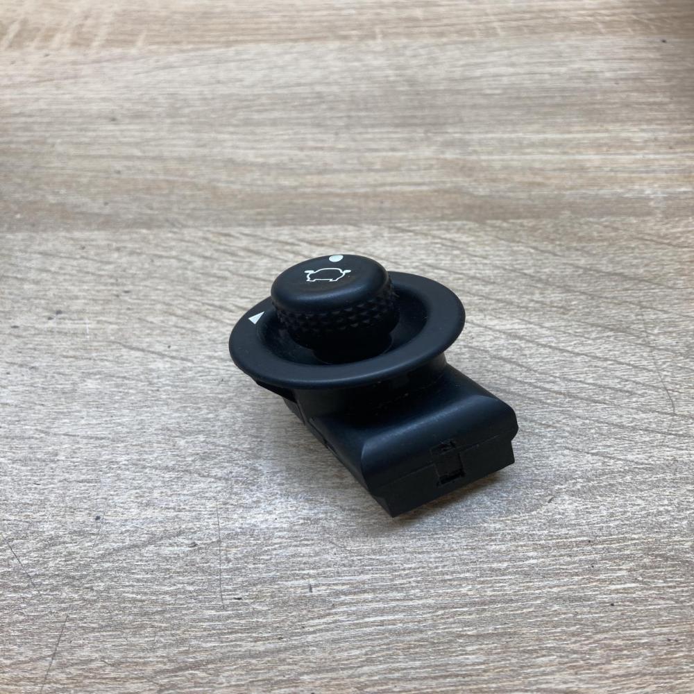 93BG17B676BB 93BG 17B676 BB  Wing mirror switch Ford Mondeo Mk III