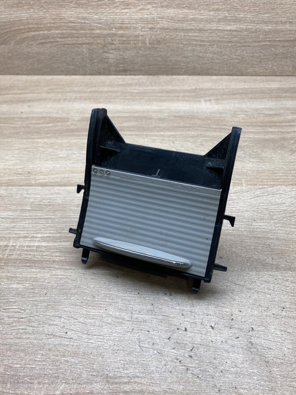 A1688130002 A1688100420 A1688100930 Ashtray (front) Mercedes-Benz A W168