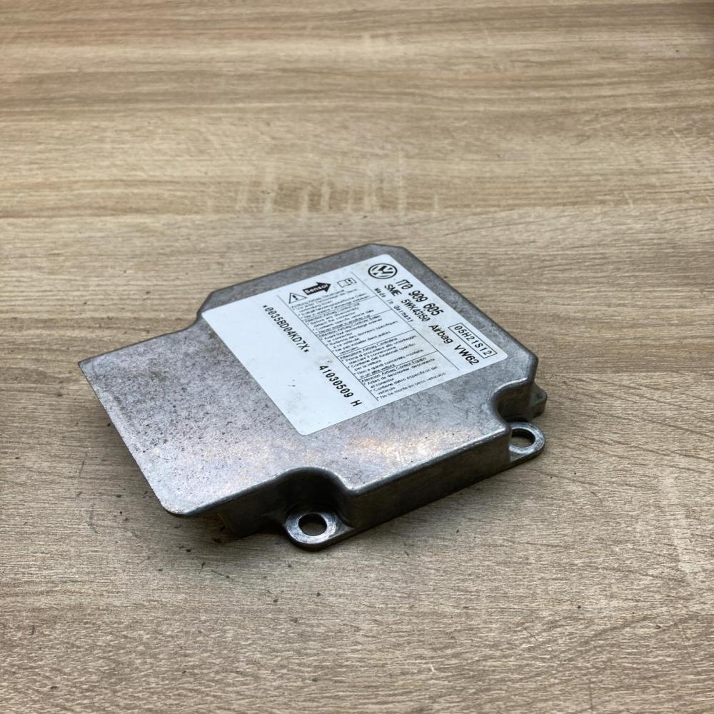 1T0909605   Airbag control unit/module Volkswagen Touran I