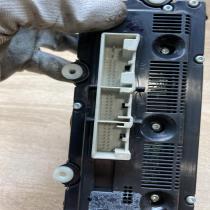 746775 32 74677532  Climate control unit Volkswagen PASSAT B6