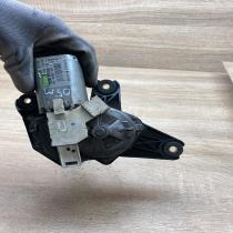 8200158458B 8200158458 B  Rear window wiper motor Renault Scenic II -  Grand sce