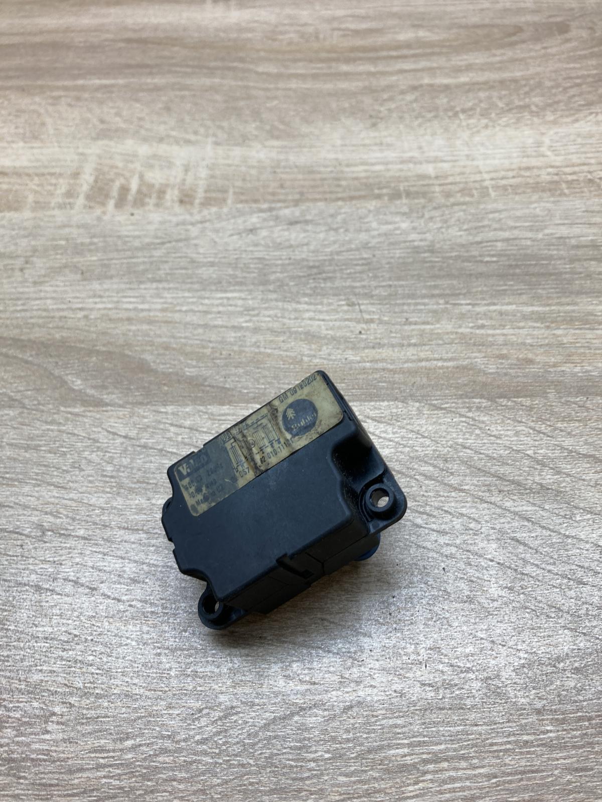 09180202   Air flap motor/actuator Saab 9-3 Ver1