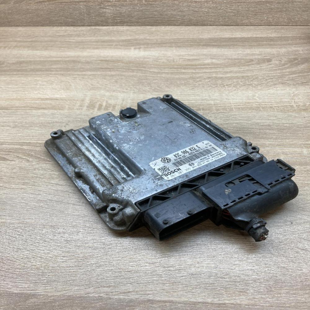 03C906032E 0261201355  Engine control unit/module ECU Volkswagen Golf V
