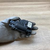 1S7H 19B634 AA   Air flap motor/actuator Ford Mondeo Mk III