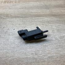 30611668   Vacuum valve Volvo V70
