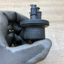 0280142412   Vacuum valve Volvo V50