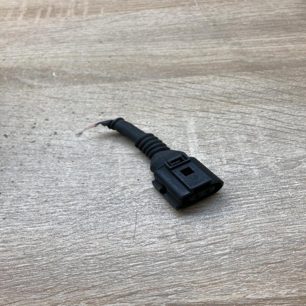 1J0973722A   Plug wire Volkswagen Golf V