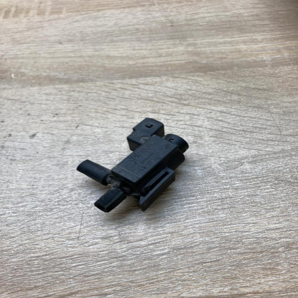 30611668 72224010  Vacuum valve Volvo V70
