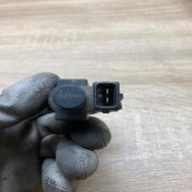 30611668 72224010  Vacuum valve Volvo V70