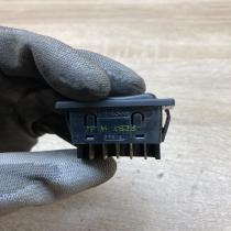 NISSAN seat heat switch   Seat heating switch Nissan Primera