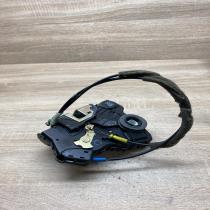 TOYOTA DOOR LOCK   Front door lock Toyota Corolla Verso E121