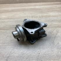 038131501AN 038129637D  EGR valve Volkswagen Touran I