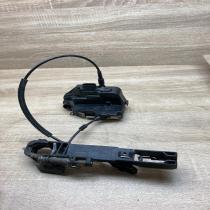 050060 BRR467  Front door lock Nissan Primera