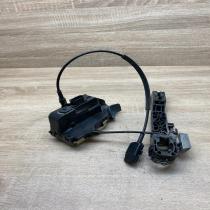 80611 AV600   Front door lock Nissan Primera