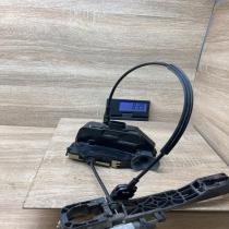 80611 AV600   Front door lock Nissan Primera