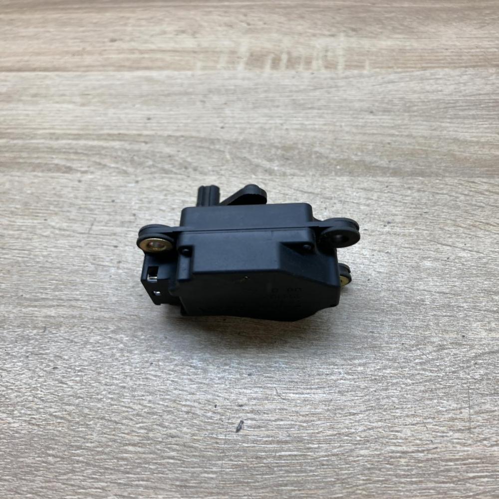 74931G 151103  Air flap motor/actuator Volvo XC90