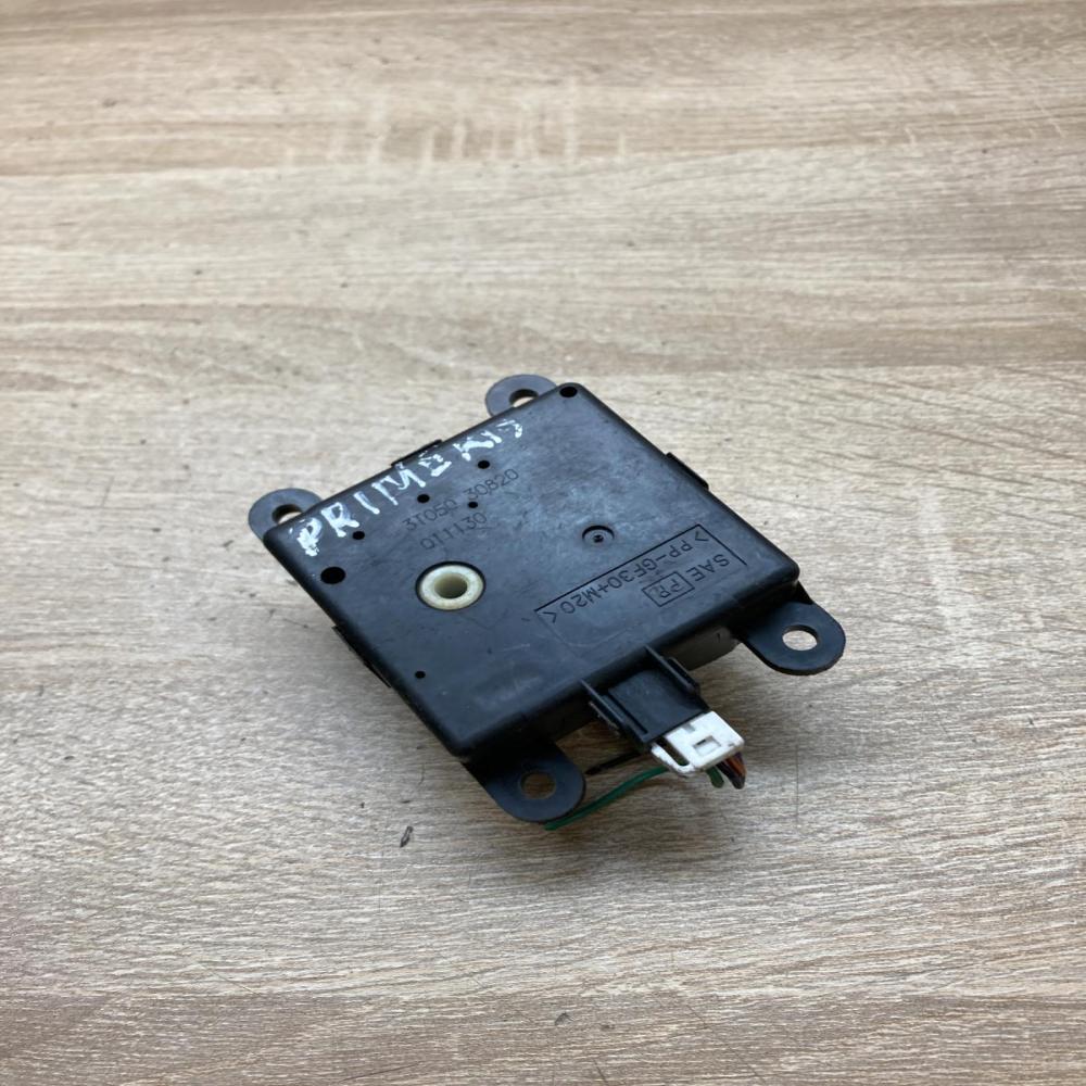 3T050 30820 3T05030820  Air flap motor/actuator Nissan Primera
