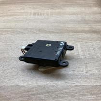 3T050 30820 3T05030820  Air flap motor/actuator Nissan Primera