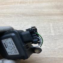 661985XC 0132801163  Air flap motor/actuator Renault Scenic I