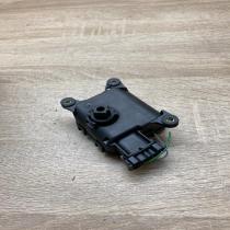 661985XC 0132801163  Air flap motor/actuator Renault Scenic I