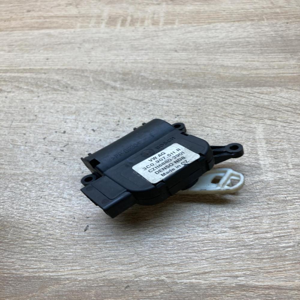 3C0907511R   Air flap motor/actuator Volkswagen PASSAT B6