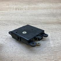 3J110 30840   Air flap motor/actuator Nissan X-Trail T30