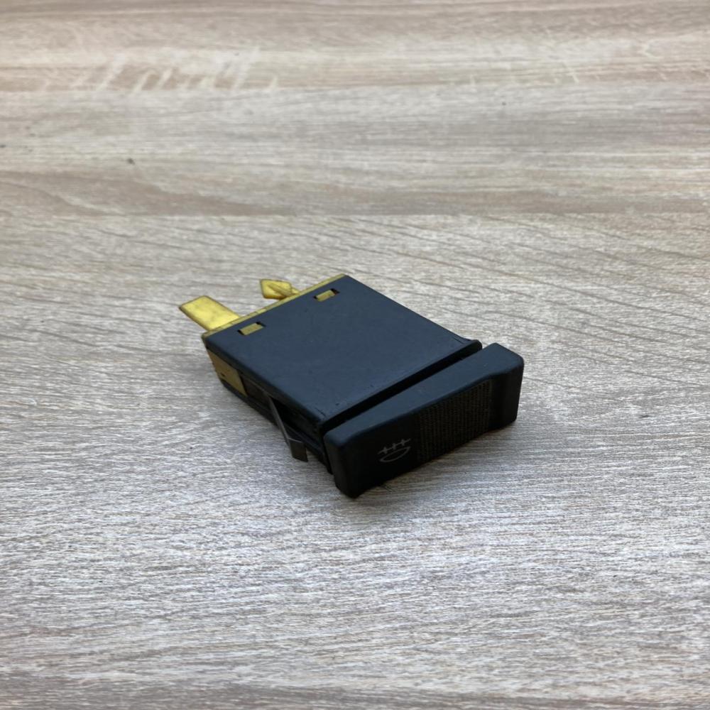 4A0941563C   Fog light switch Audi 80 90 S2 B4