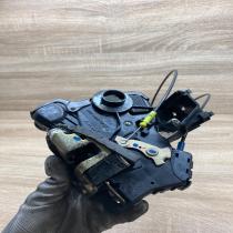 AVENSIS DOOR LOCK   Front door lock Toyota Avensis T250