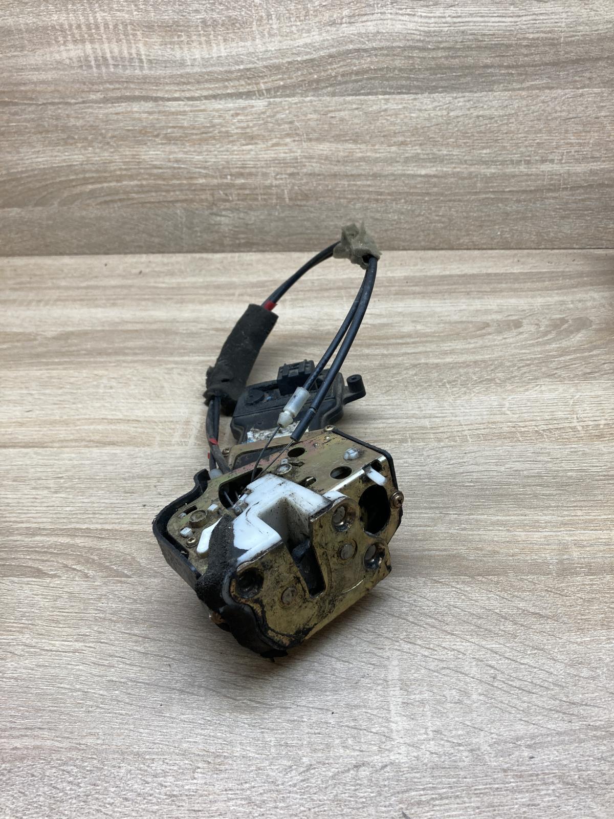 MAZDA 6 REAR DOOR LOCK   Rear door lock Mazda 6