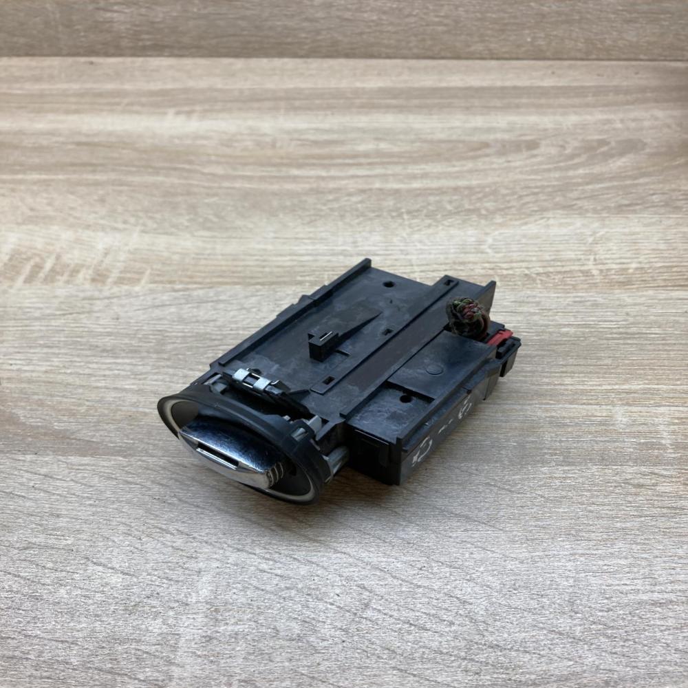 3C0905843Q   Ignition key card reader Volkswagen PASSAT B6