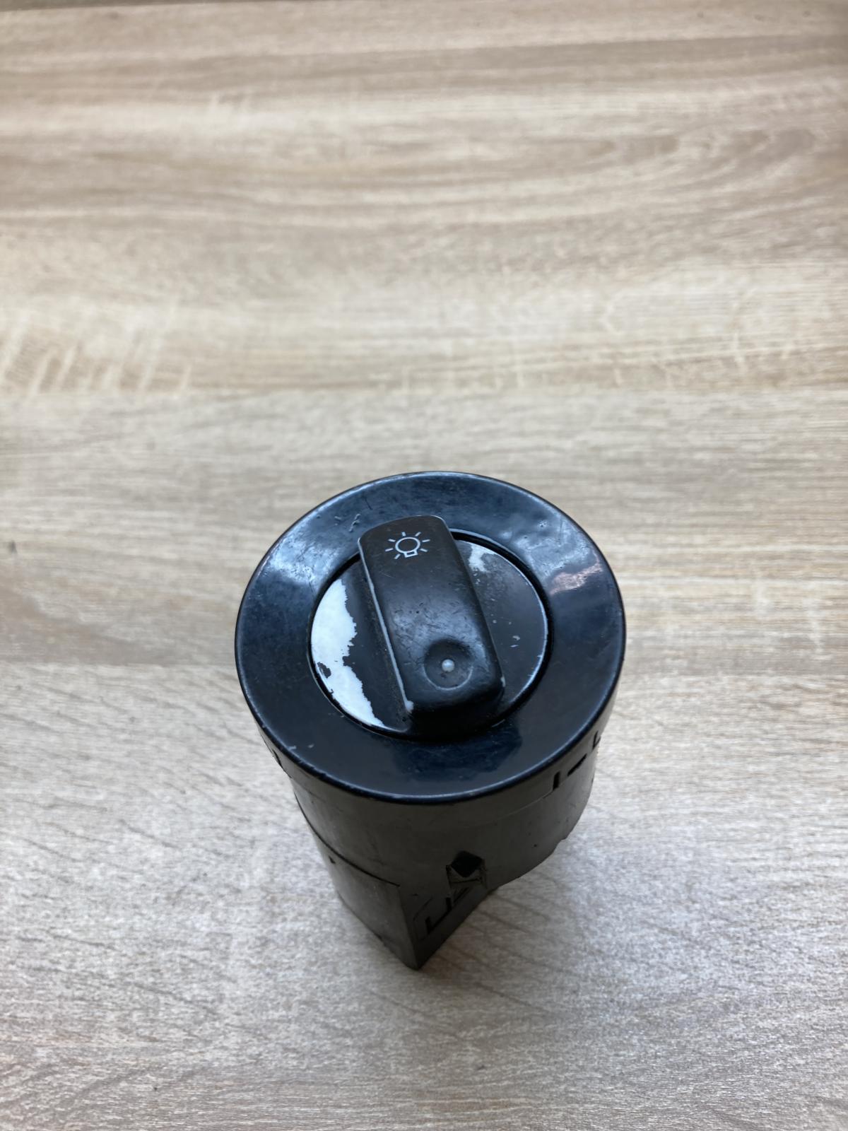 8E0941531A   Light switch Audi A4 S4 B6 8E 8H