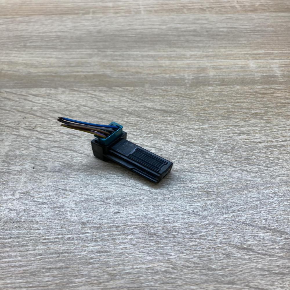 8372647   Brake pedal sensor switch BMW 5 E39