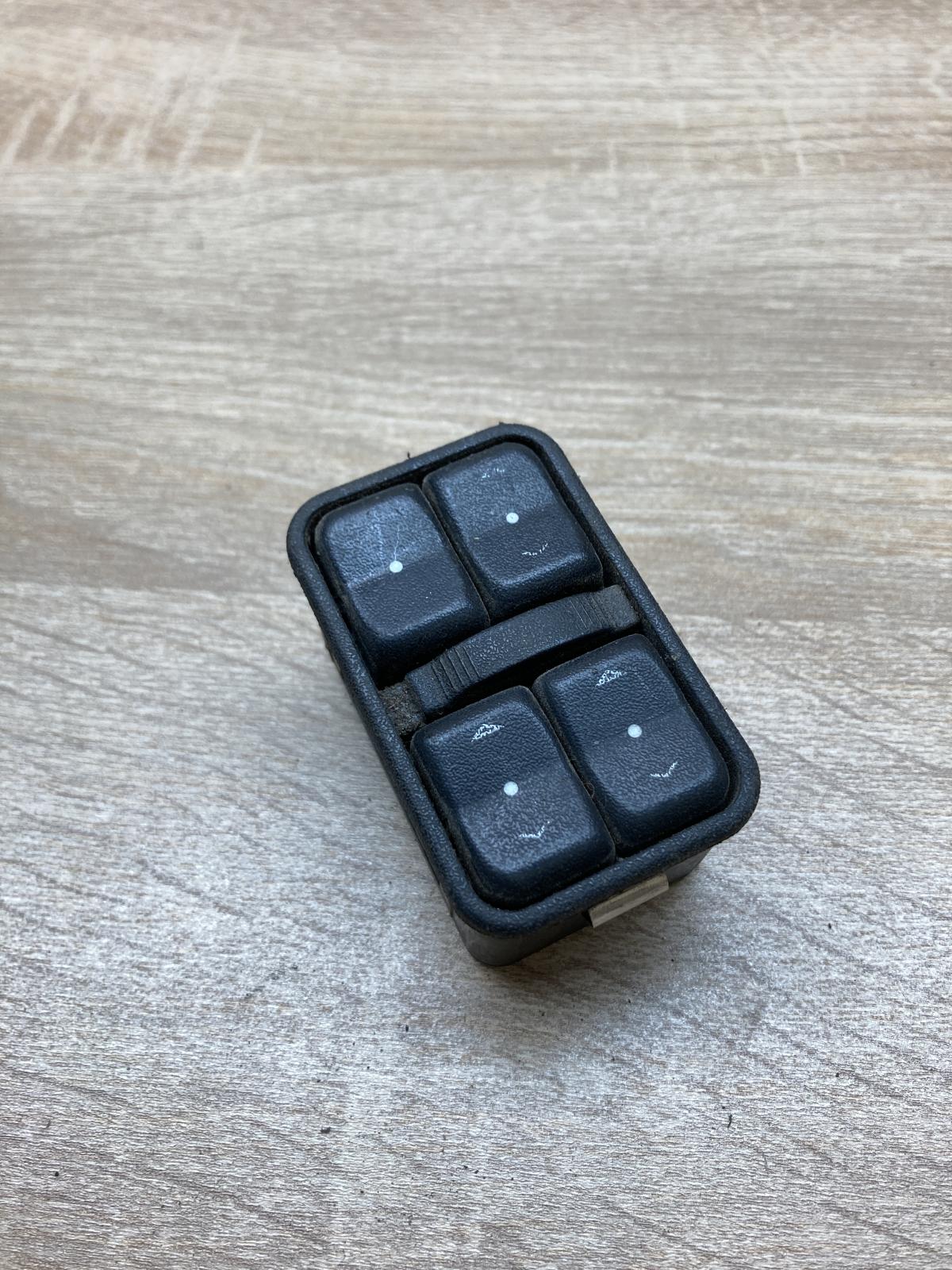 90561086 13363401  Electric window control switch Opel Astra G