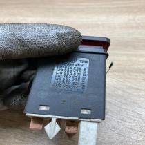 1J0953235A 1J0953235B  Hazard light switch Volkswagen Golf IV