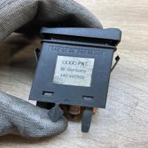 4A0941509   Hazard light switch Audi 100 S4 C4