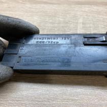 6806356 6579 00  Hazard light switch Volvo 850
