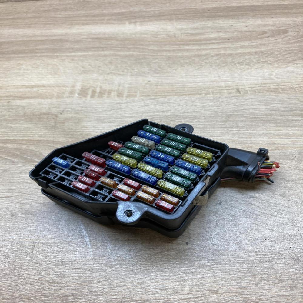 AUDI FUSE BOX 1637481  Fuse box set Audi A6 S6 C5 4B