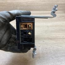 8P4035225D   Aerial antenna amplifier Audi A3 S3 8P