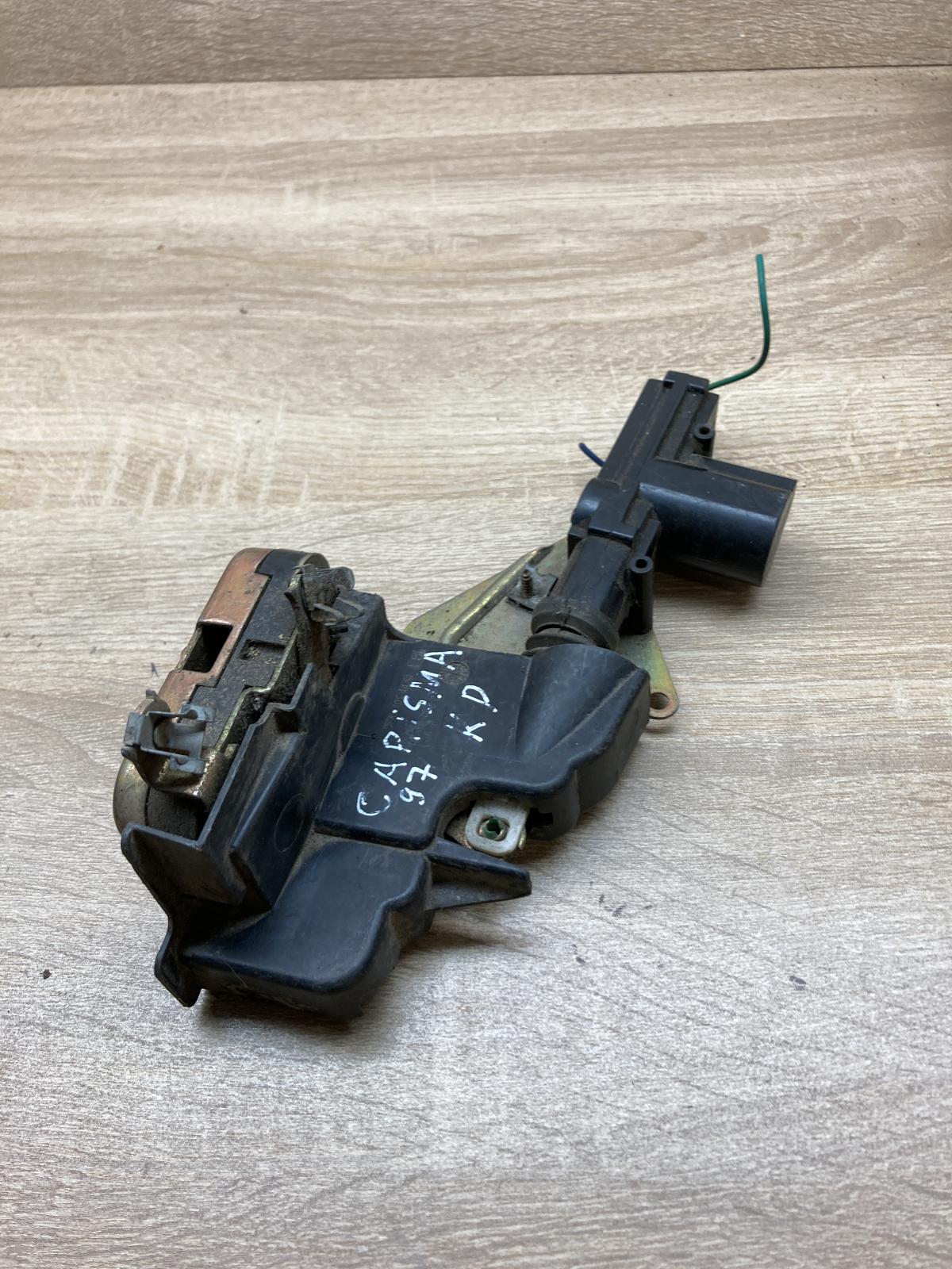 MITSUBISHI FRONT DOOR LOCK   Front door lock Mitsubishi Carisma