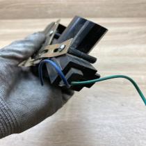 MITSUBISHI FRONT DOOR LOCK   Front door lock Mitsubishi Carisma