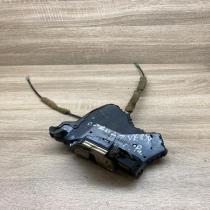 TOYOTA DOOR LOCK   Front door lock Toyota Corolla Verso E121