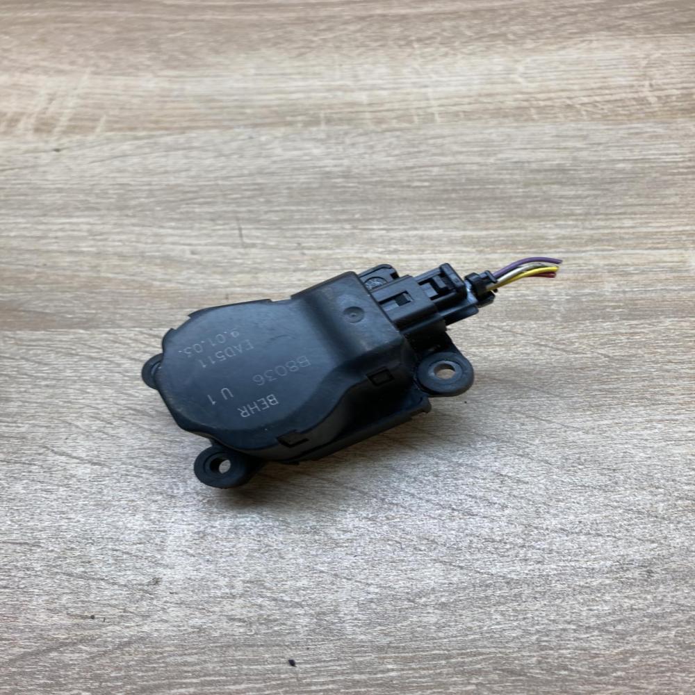 B8036U1 EAD511  Air flap motor/actuator Opel Zafira A