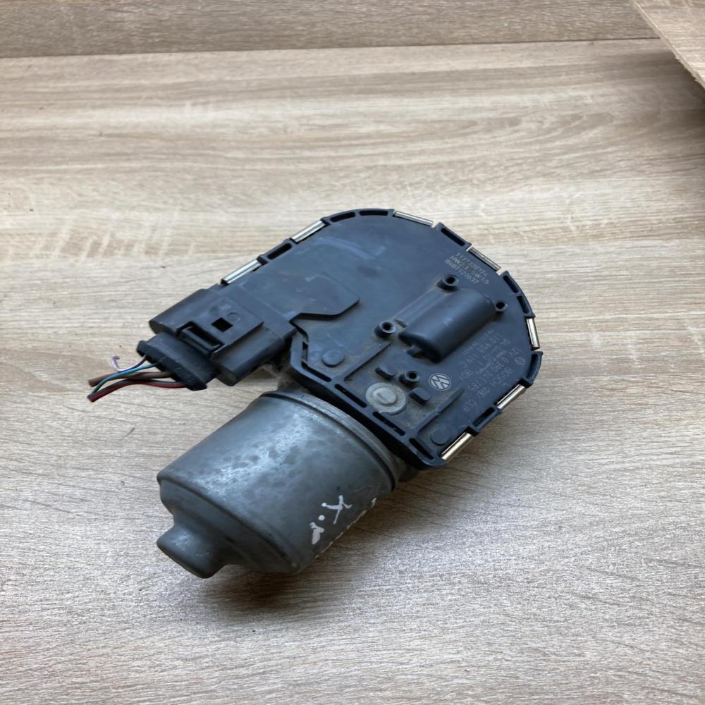 1T0955119C 0390241785  Wiper motor Volkswagen Touran I